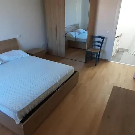 Hébergement de vacances La Casa Gialla Del Ristoro Agricolo *