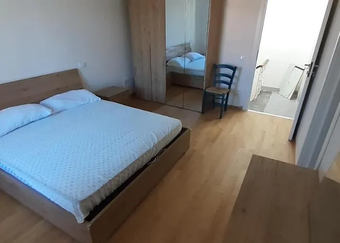 別荘 La Casa Gialla Del Ristoro Agricolo *